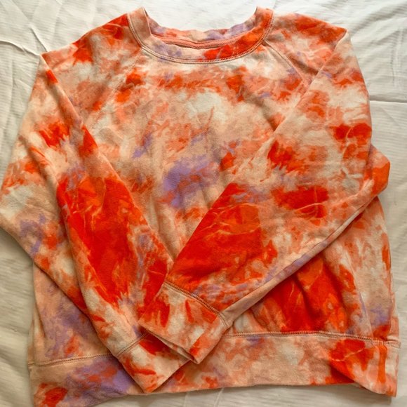 Old Navy Medium crop crew neck sweater - Picture 1 of 2